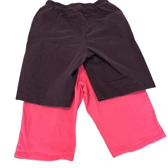 1 pr pink Diane Gilman 1 pr brown Denim & co shorts size 8 both are stretchy EUC - Picture 3 of 15